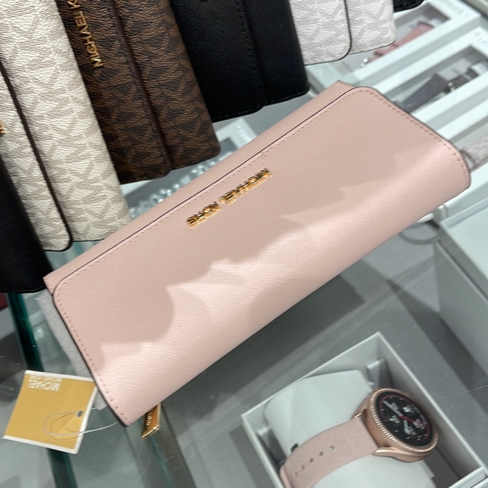 MICHAEL KORS JET SET TRAVEL LARGE TRIFOLD WALLET POWDER BLUSH COLOR - Picture 7 of 16